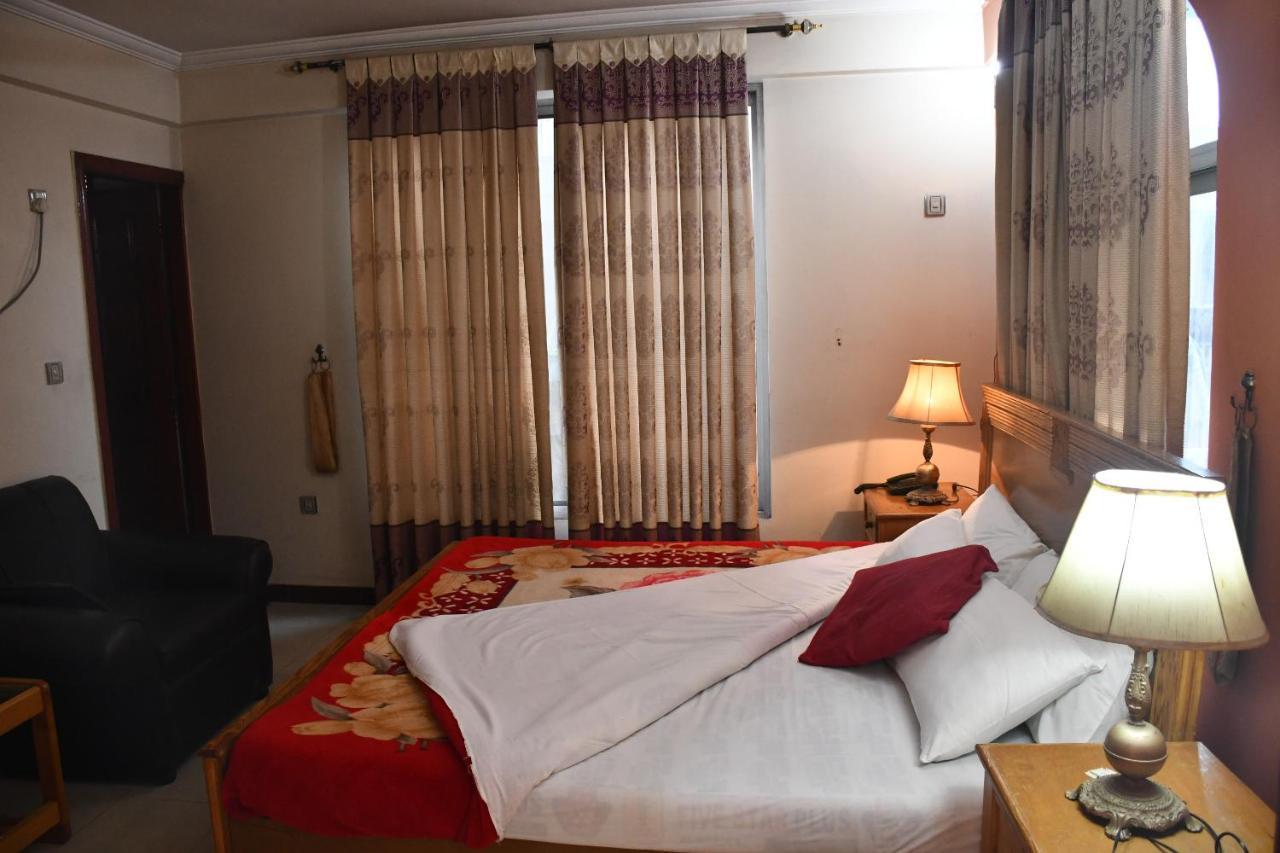 Mir Continental Hotel Muzafferabad Dış mekan fotoğraf