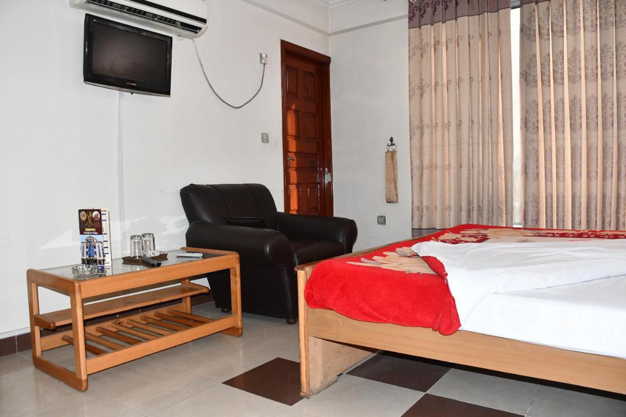 Mir Continental Hotel Muzafferabad Dış mekan fotoğraf
