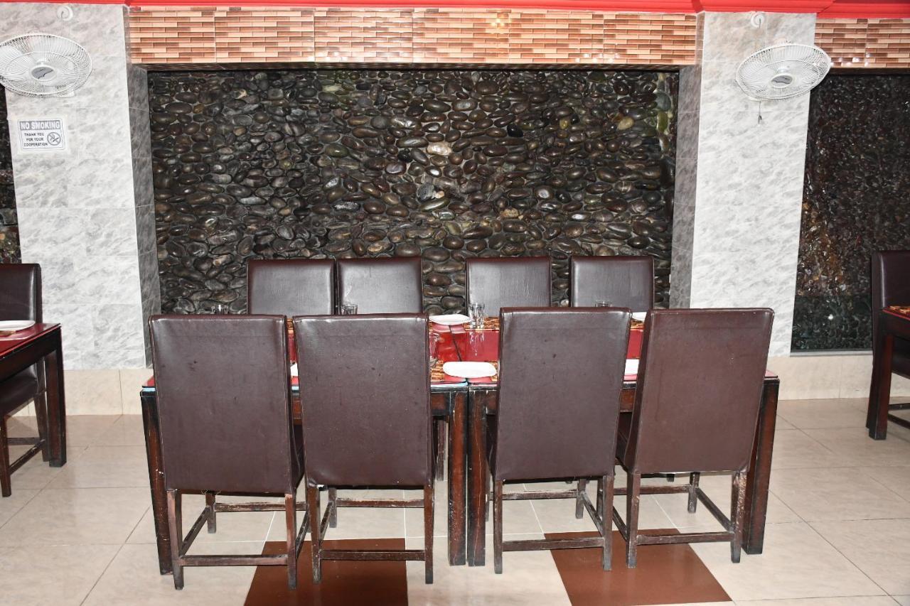 Mir Continental Hotel Muzafferabad Dış mekan fotoğraf